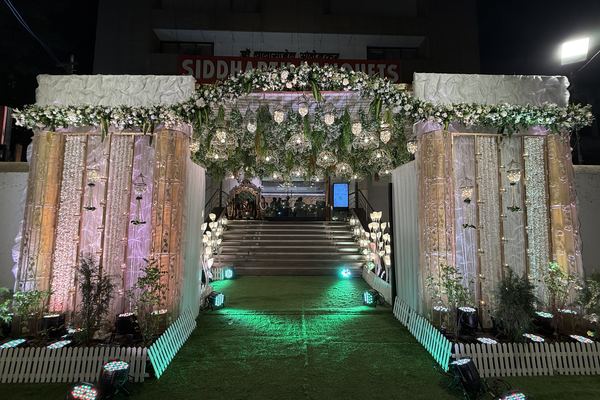 Night entrance green carpet at Siddharth Banquets, Andheri West Mumbai